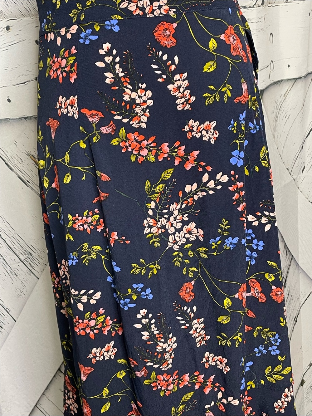 Banana Republic Maxi Floral Wrap Skirt 4 - Picture 3 of 9